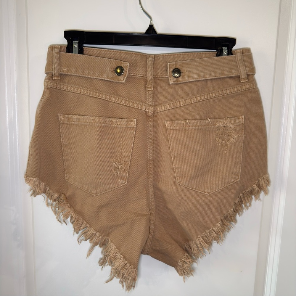 Retrofete Tessa Shorts in Camel - Picture 10 of 12